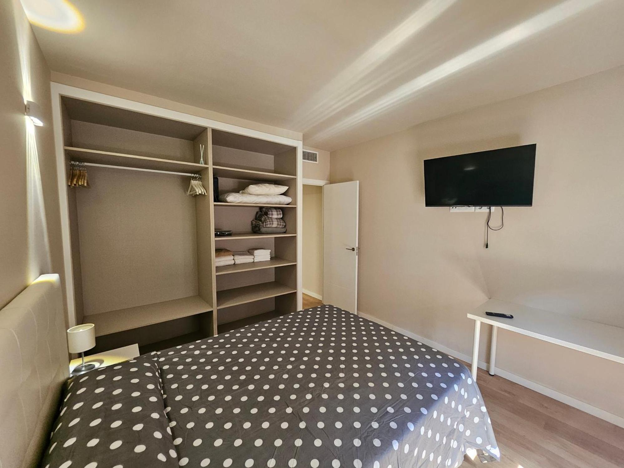 Apartamentos Picasso Alcalá de Henares Habitación foto